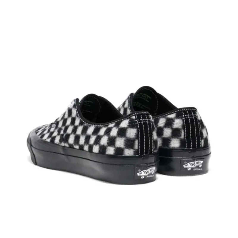 Vans Authentic Vault Og Lx X Concepts 'Black White'-3