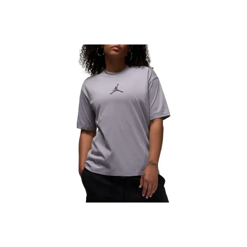 Jordan ESSENTIALS T-Shirts Women's Concrete Gray