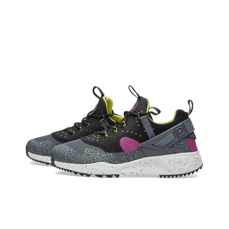 Nike Air Huarache Utility 'Medium Berry'-2