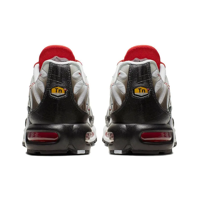 Nike Air Max Plus Graphic Paper-3