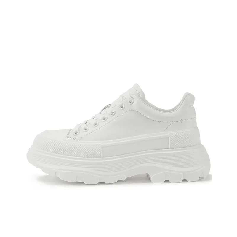GG CC Chunky Sneakers Women's Low Top Black/White-0