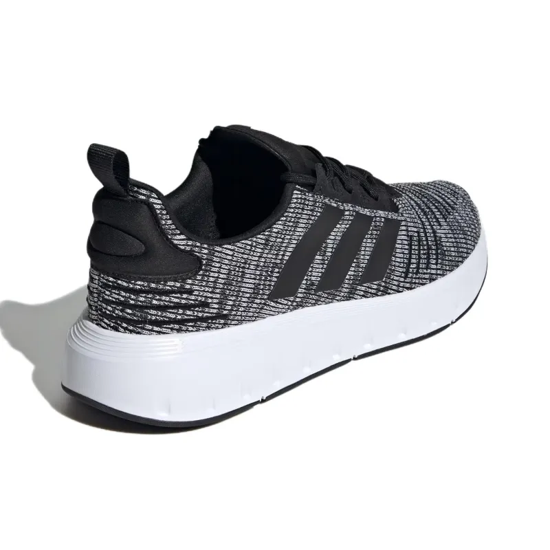 Adidas Swift Run Oreo-3