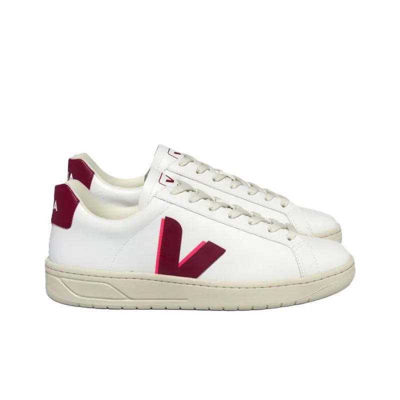 VEJA Logo Patch Lace Up Sneakers-2