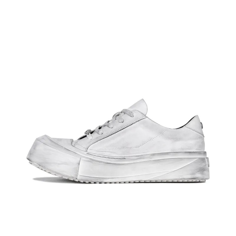 TERRA INCOGNITA Low Top Skateboard Shoes Unisex Crescent Moon Box-1