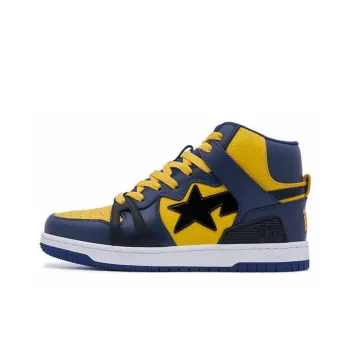 A BATHING APE® Logo patch Leather Sneakers
