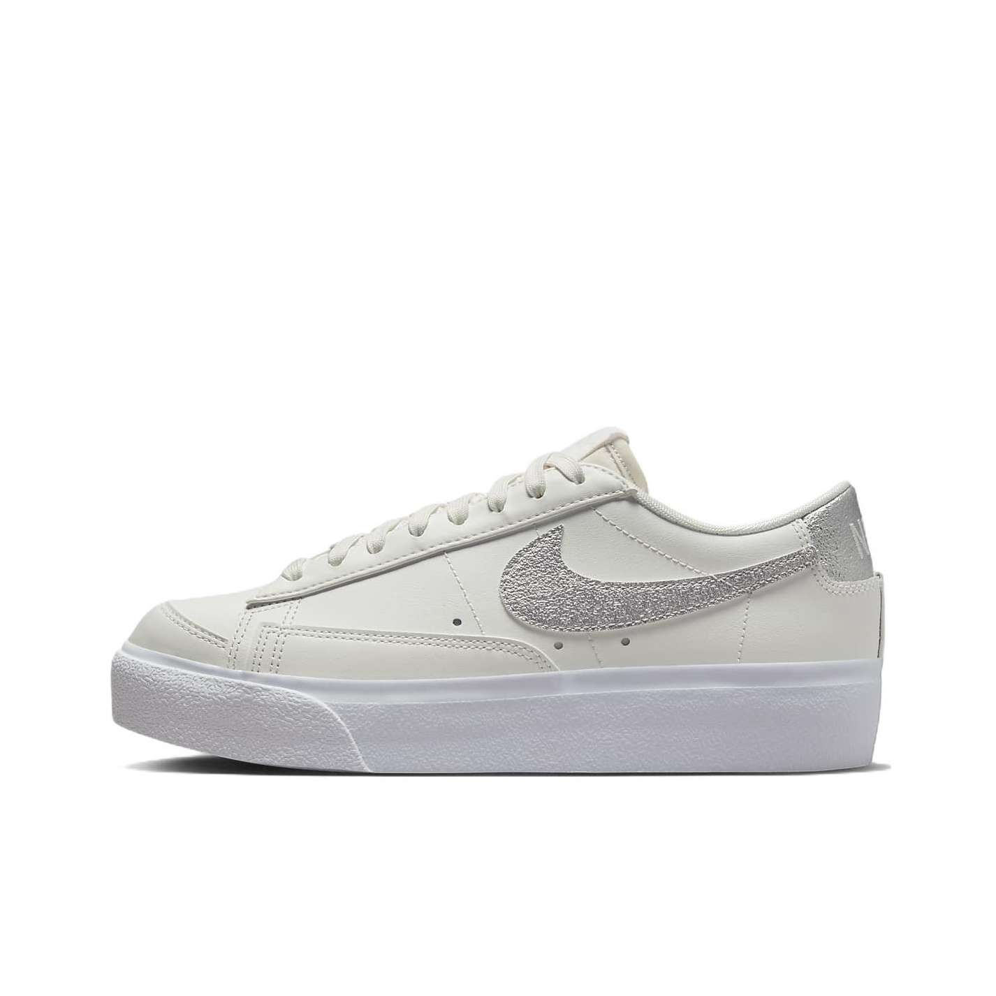 Nike blazer silver hotsell