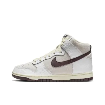 Nike Dunk High 'Light Orewood Brown' Women's