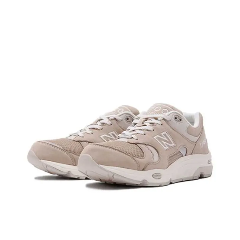 New Balance 1700 Beige Cream-2