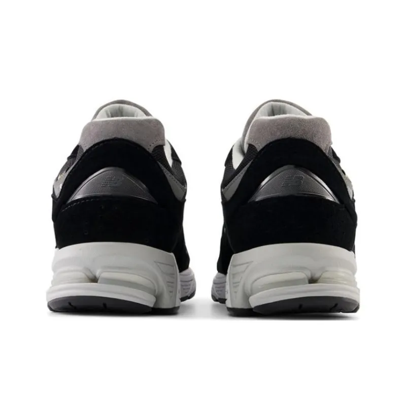 New Balance 2002R Gore Tex Black Castlerock-4
