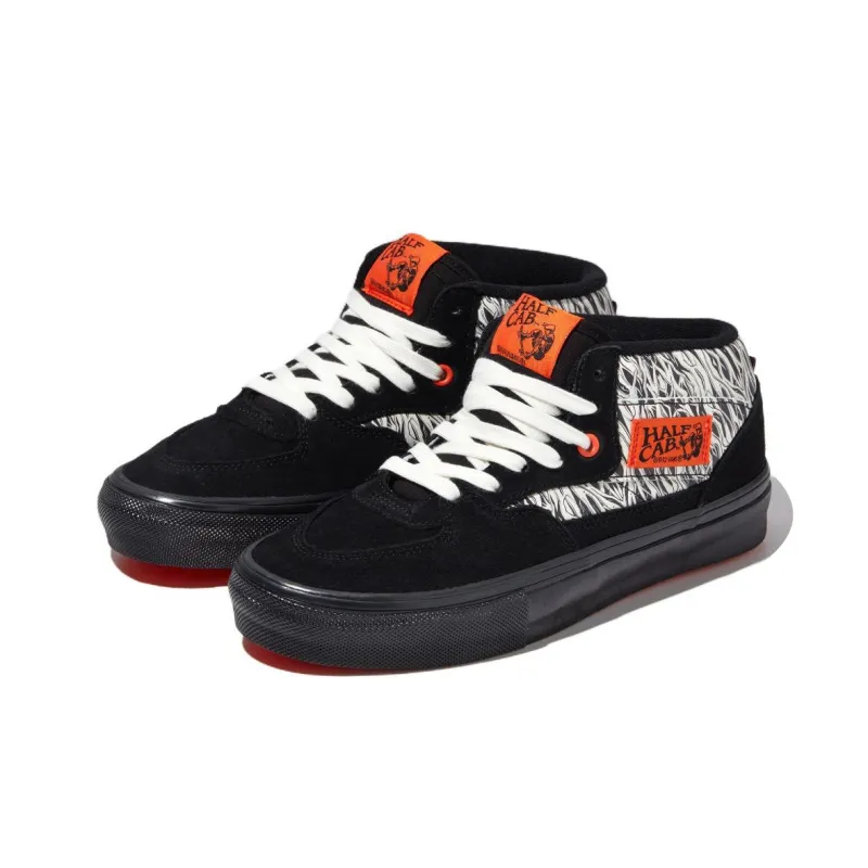 Victoria X Vans Half Cab Black White-2