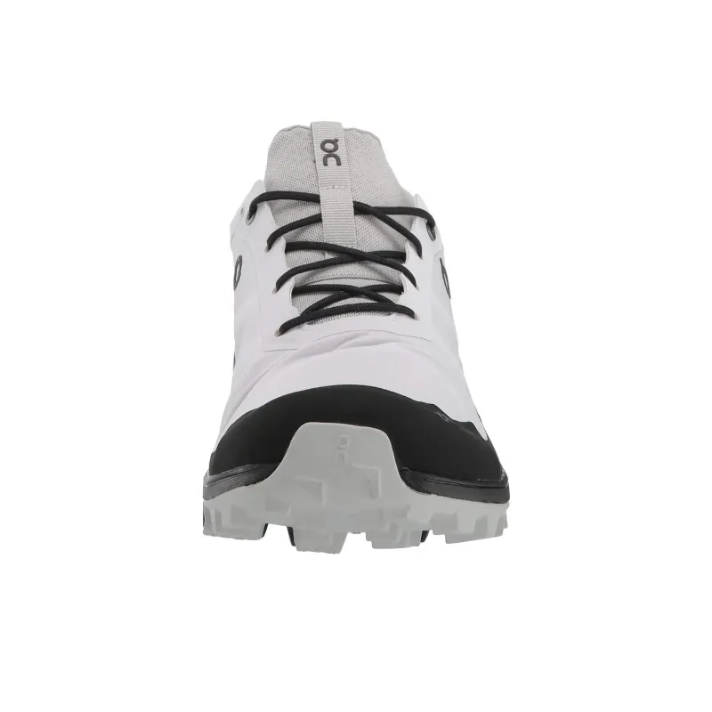 On Running Cloudventure Peak White Black-4