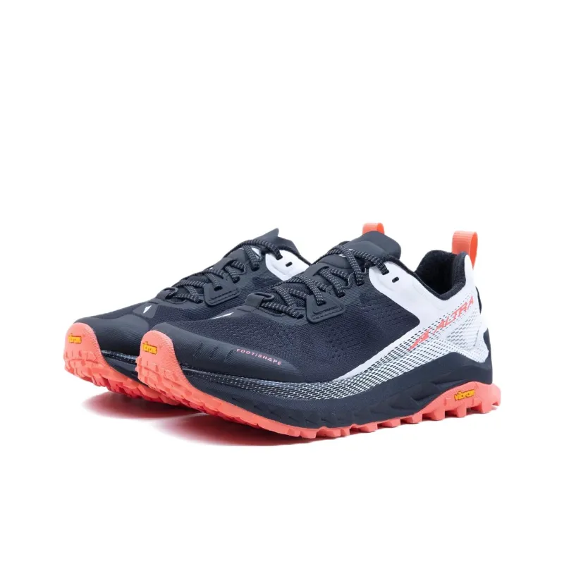 Altra Olympus 4 Cushioned Slip-Resistant Lightweight Low-Top Running Shoes Women's Black White-2