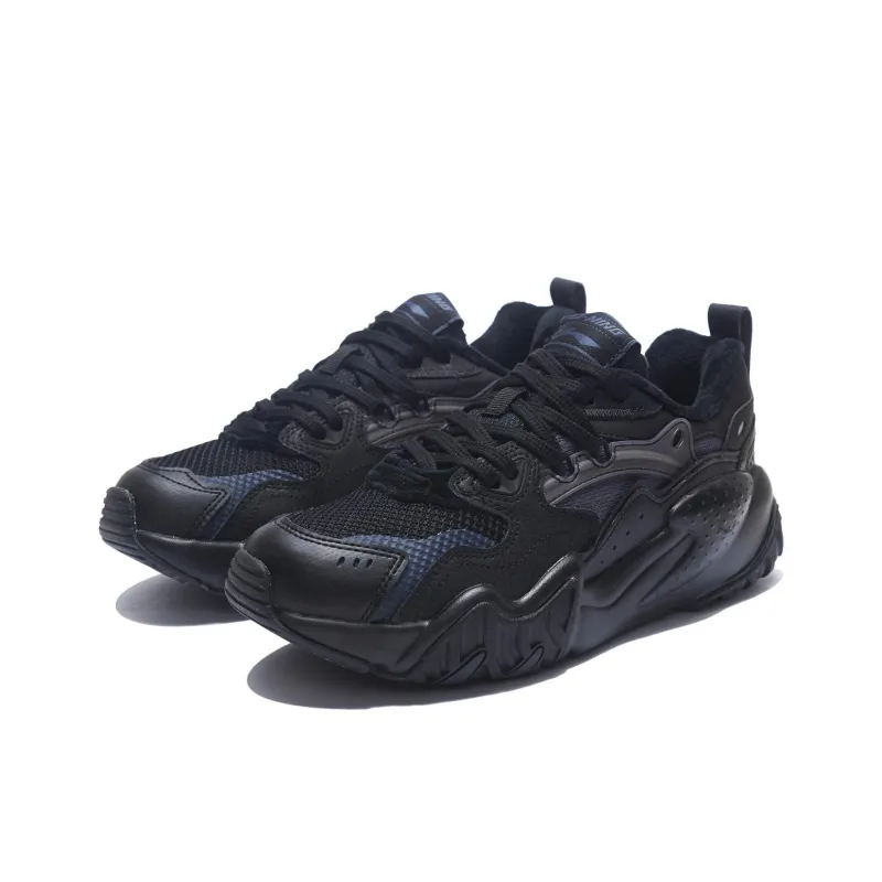 LiNing Cat Paw Lite Low Top Running Shoes Women's Black-2