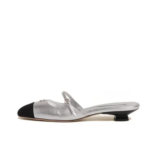 MIU MIU Closed Toe Slippers Women's