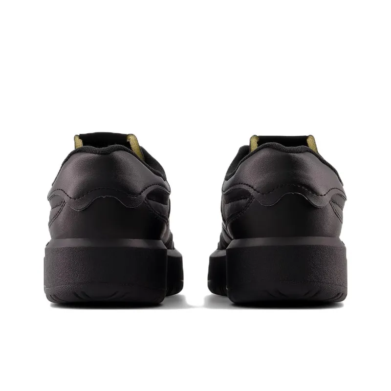 New Balance Lace up Low top Sneakers-4