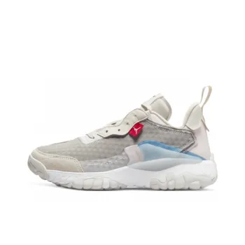 JORDAN Delta 2 Se 'Light Orewood Summit White Atmosphere'