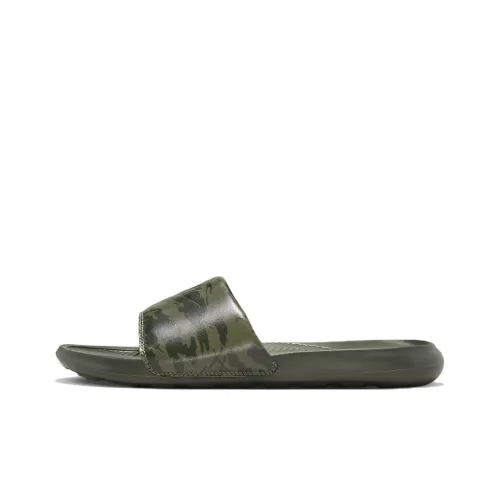 Nike Victori One Slide Slippers Men Green