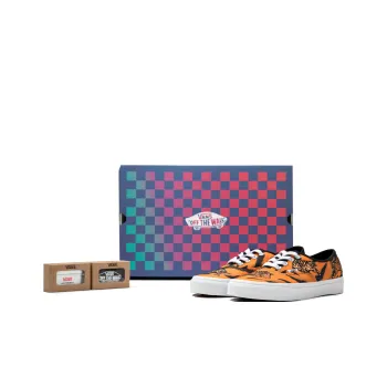 Vans Authentic Anti-Slip And Wear-Resistant Lightweight Low-Top Skateboard Shoes Unisex Black Orange