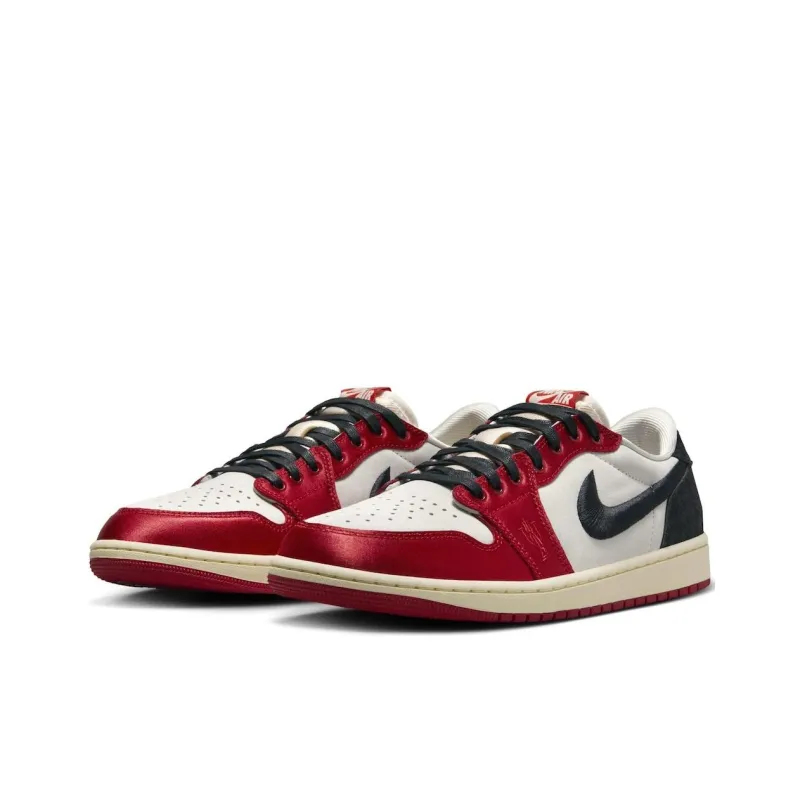 Jordan 1 Retro Low OG Trophy Room "Away"-3
