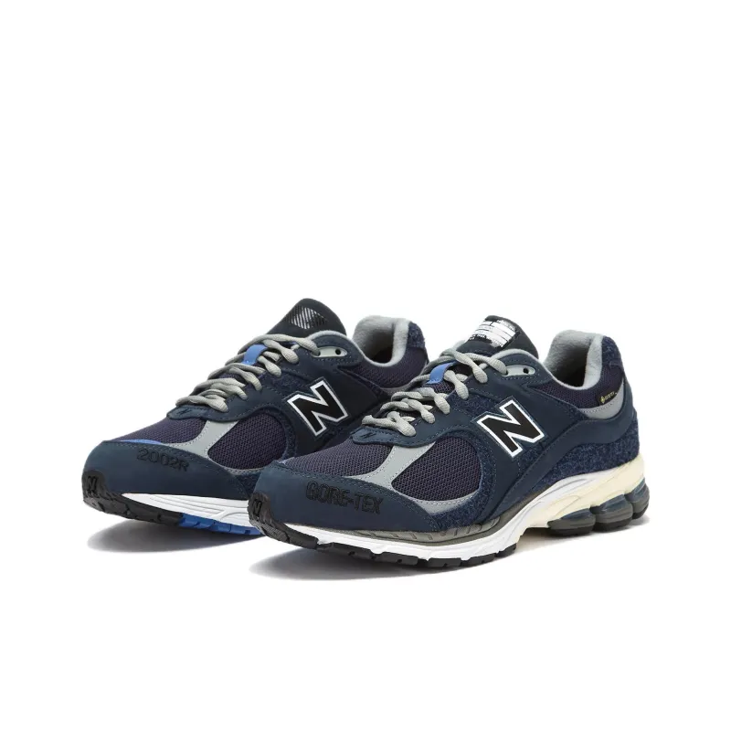 New Balance 2002R Invincible X N.Hoolywood Gore-Tex Navy-2