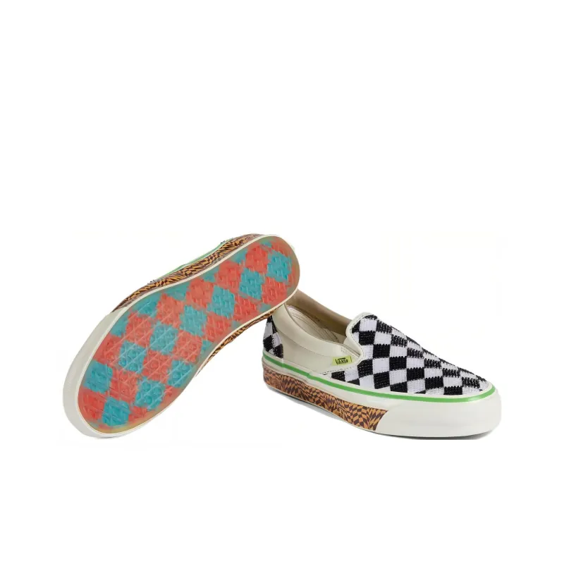 GUCCI Anti-Slip Wear-Resistant Low-Top Skateboard Shoes Men's Black White Green-3