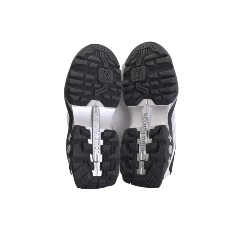 LOUIS VUITTON Millenium Silver Black-4
