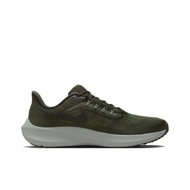 Nike 'Black'-1