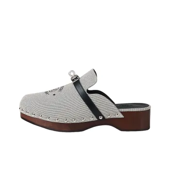 HERMES Carlotta Closed Toe Slippers Women's Dark Reddish Purple