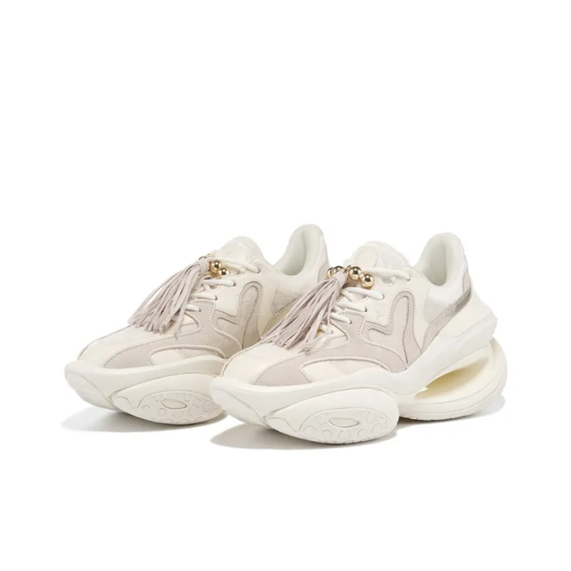 LI NING 1990 Classic Collection Slip Resistant Low Top Running Shoes Women's Ecru-1