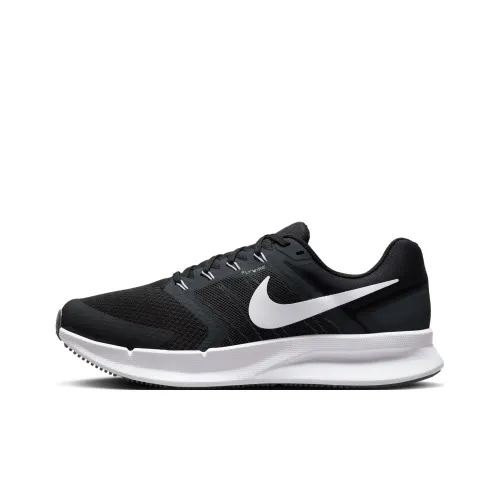 Nike Run Swift 3 'Black White'