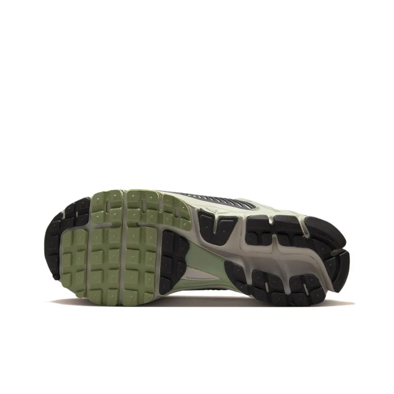 Nike Zoom Vomero 5 Cobblestone Flat Pewter Women's-4