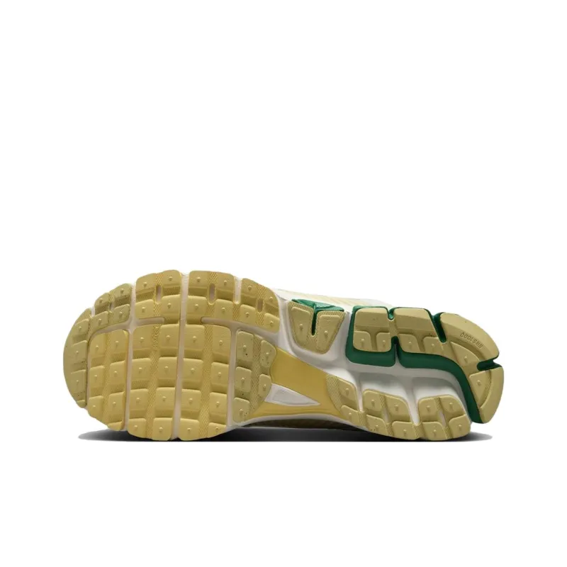 Nike Zoom Vomero 5 Malachite Alabaster-5