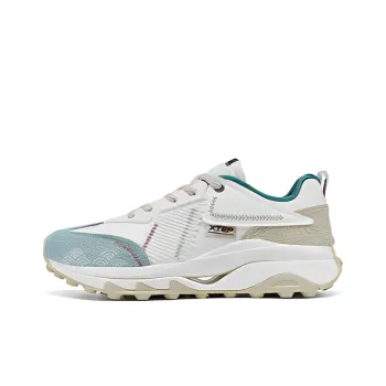XTEP Trace Image Anti Slip And Wear Resistant Breathable Low Top Sports Casual Shoes White Gray Brown