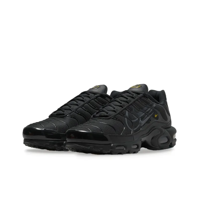 Nike Air Max Plus Black Smoke Grey Solar Flare Dark Smoke Grey-2