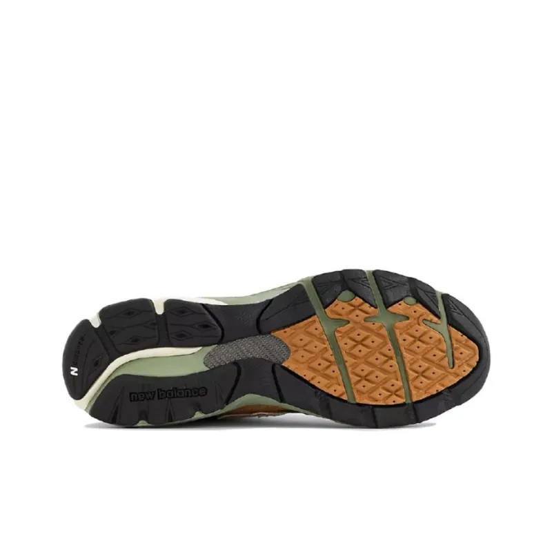 New Balance 990v3 MiUSA Tan Green-5