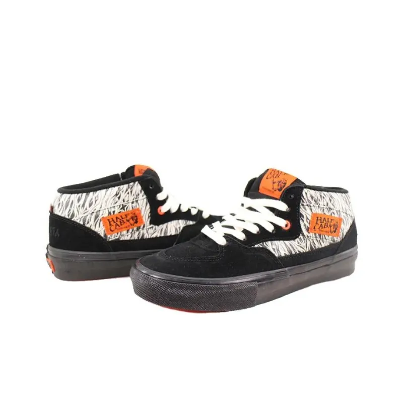 Victoria X Vans Half Cab Black White-3