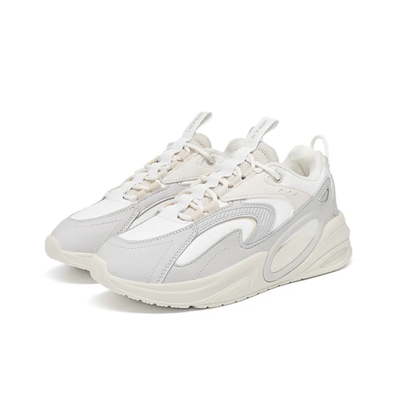 XTEP Lightning Abrasion Resistant Thermal Low Top Sports Casual Shoes Women's White Gray-2