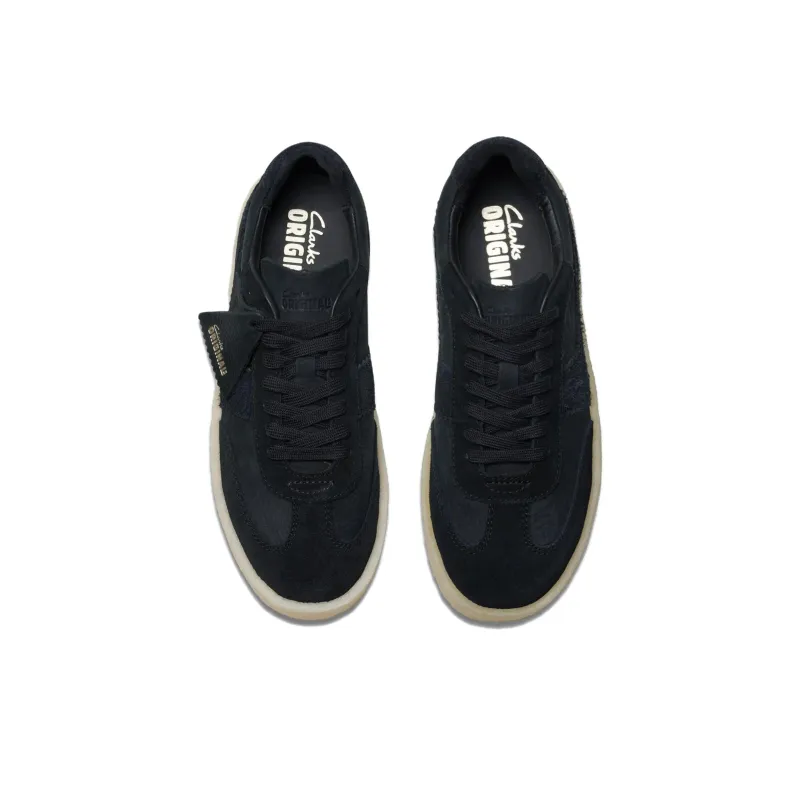 Clarks Low Top Skateboard Shoes Women's Black-3