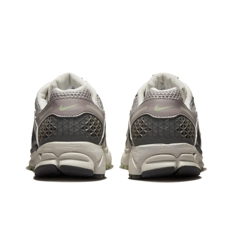 Nike Zoom Vomero 5 Cobblestone Flat Pewter Women's-3