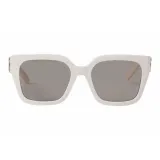White 95M0