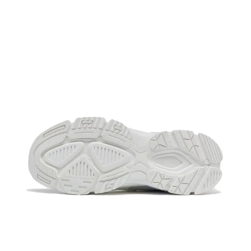 XTEP Red Rock 2.0 Wear Resistant Slip Resistant Low Top Sports Casual Shoes Women's White Gray-5