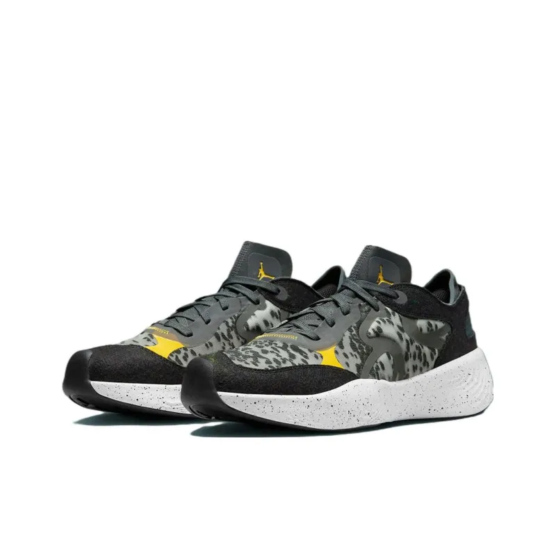 Jordan Delta 3 Low Anthracite Tour Yellow-2