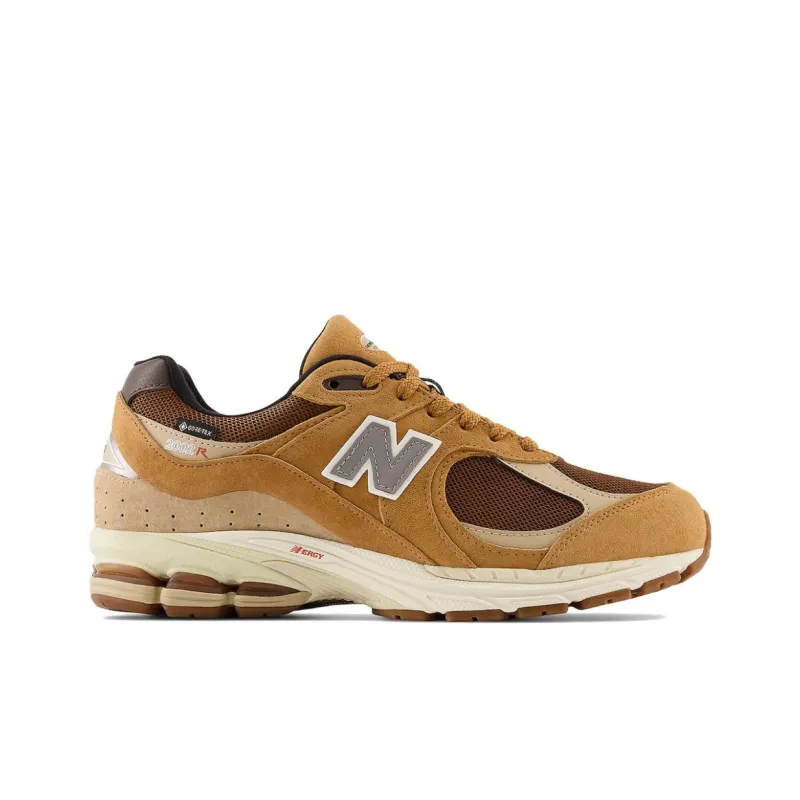 New Balance 2002R Gore Tex Tobacco-1