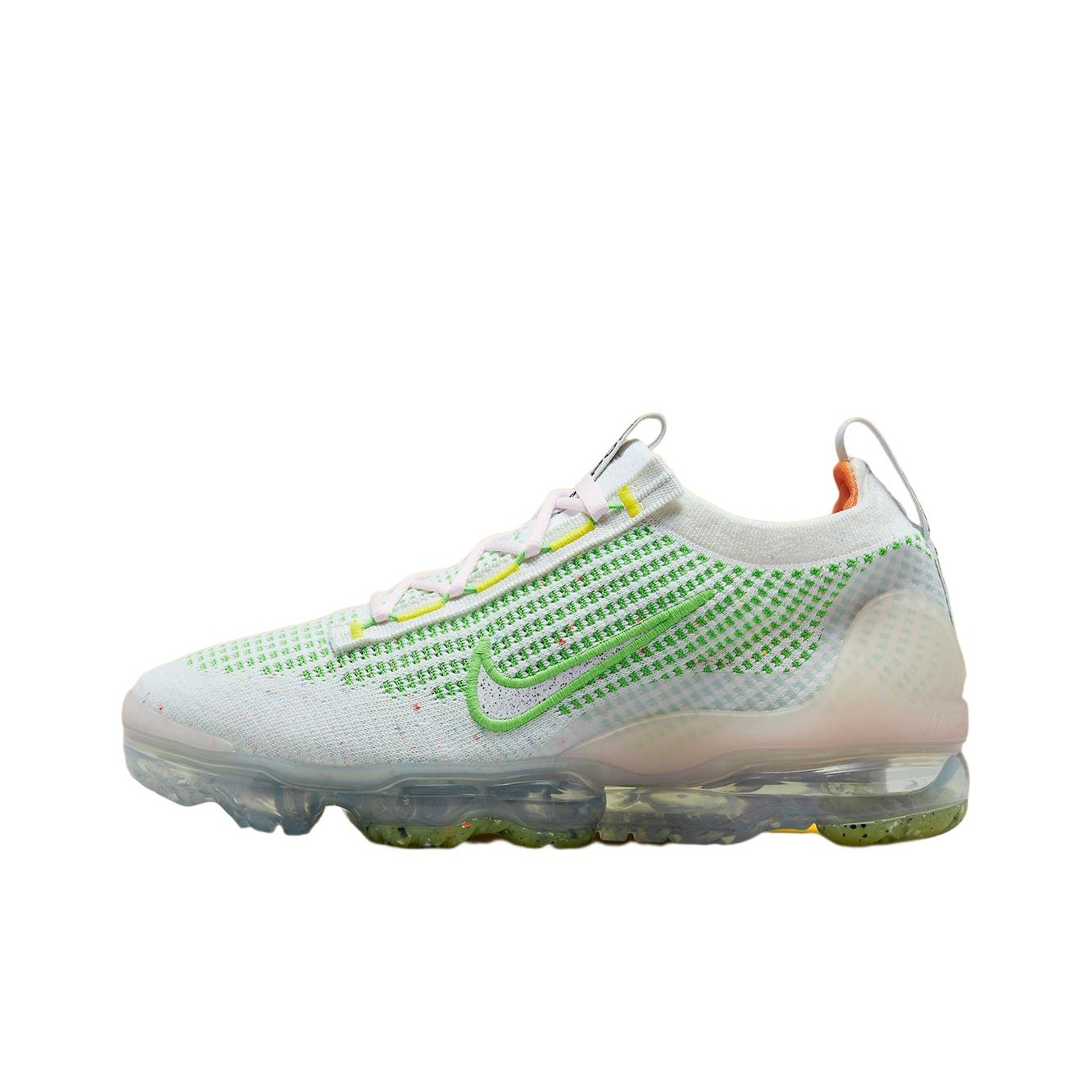 trends all white vapor maxes POIZON