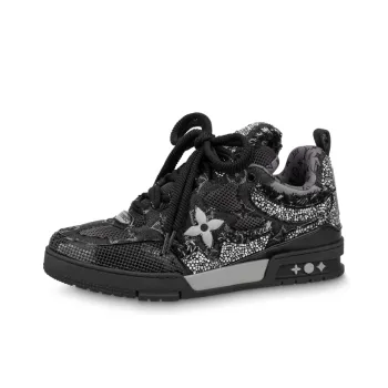LOUIS VUITTON Skateboard Shoes Sneakers Men on Sale LOUIS VUITTON Skateboard Shoes Sneakers Men on Sale