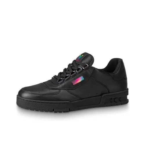 LOUIS VUITTON Lv Trainer Black Iridescent