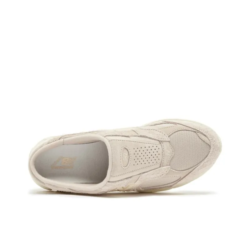 New Balance 2002R Calm Taupe Angora-2