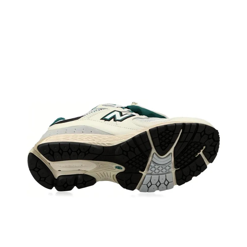 New Balance 2002R Vintage Teal Pouch-4