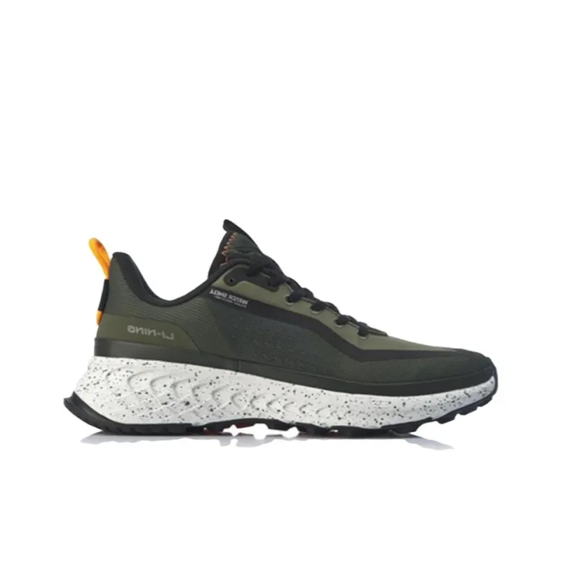 LiNing Wild Clouds Cushioning Lightweight Slip-Resistant Low-Top Running Shoes Unisex Pine Scent Green-1