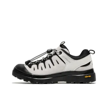 OG Offground Cushioned Wear Resistant Water Resistant And Wide Coverage Low Top Hiking Shoes Women's Black White